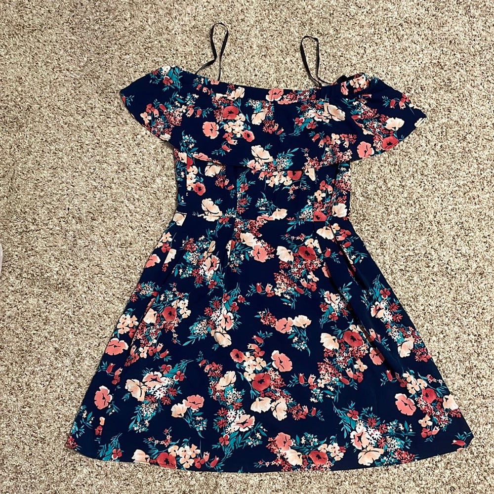 A size 10 B Darlin navy floral dress.